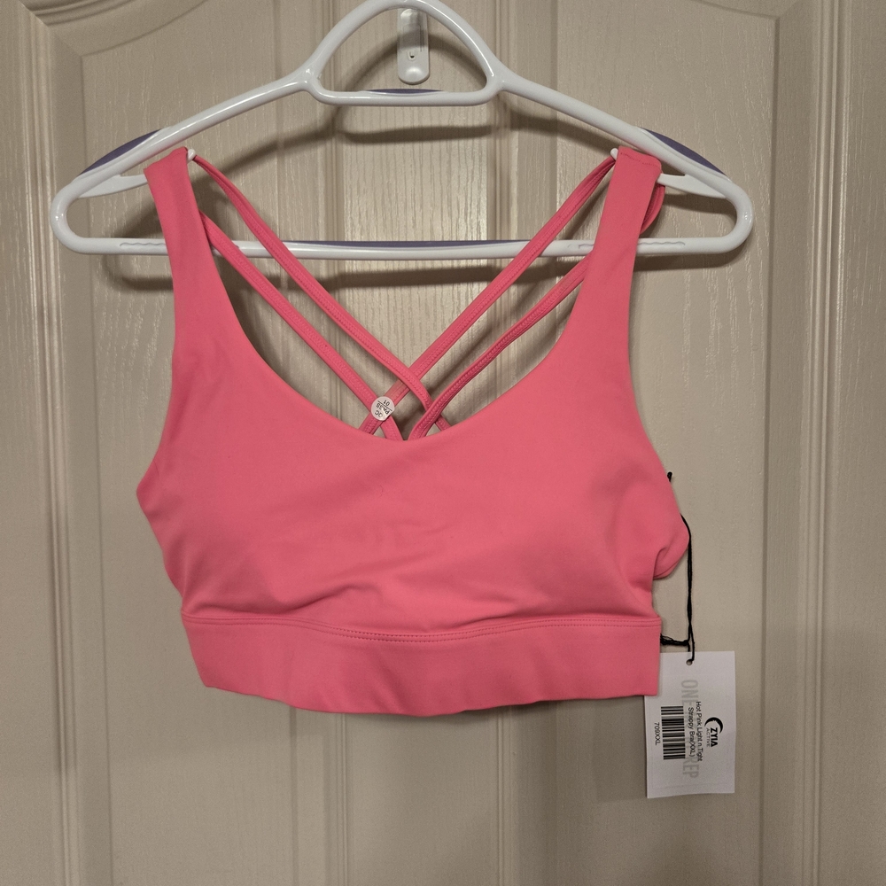 Zyia Light And Tight Sports Bra In Hot Pink
